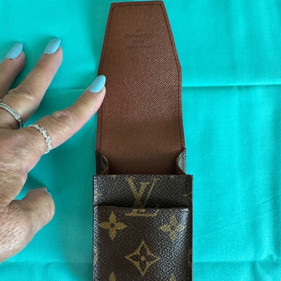 Louis Vuitton Cigarette/Accessory Pouch - Picture 4 of 7